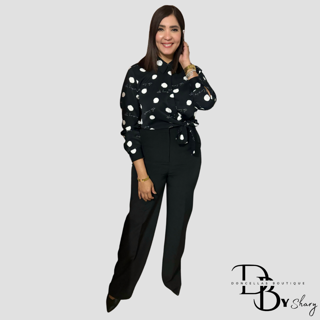 Blusa "Lunares Elegantes"
